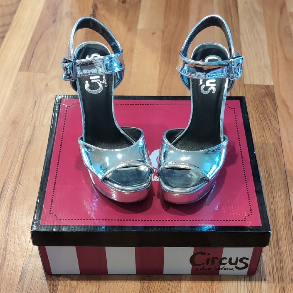 Circus by Sam Edelman Metallic Silver Heels